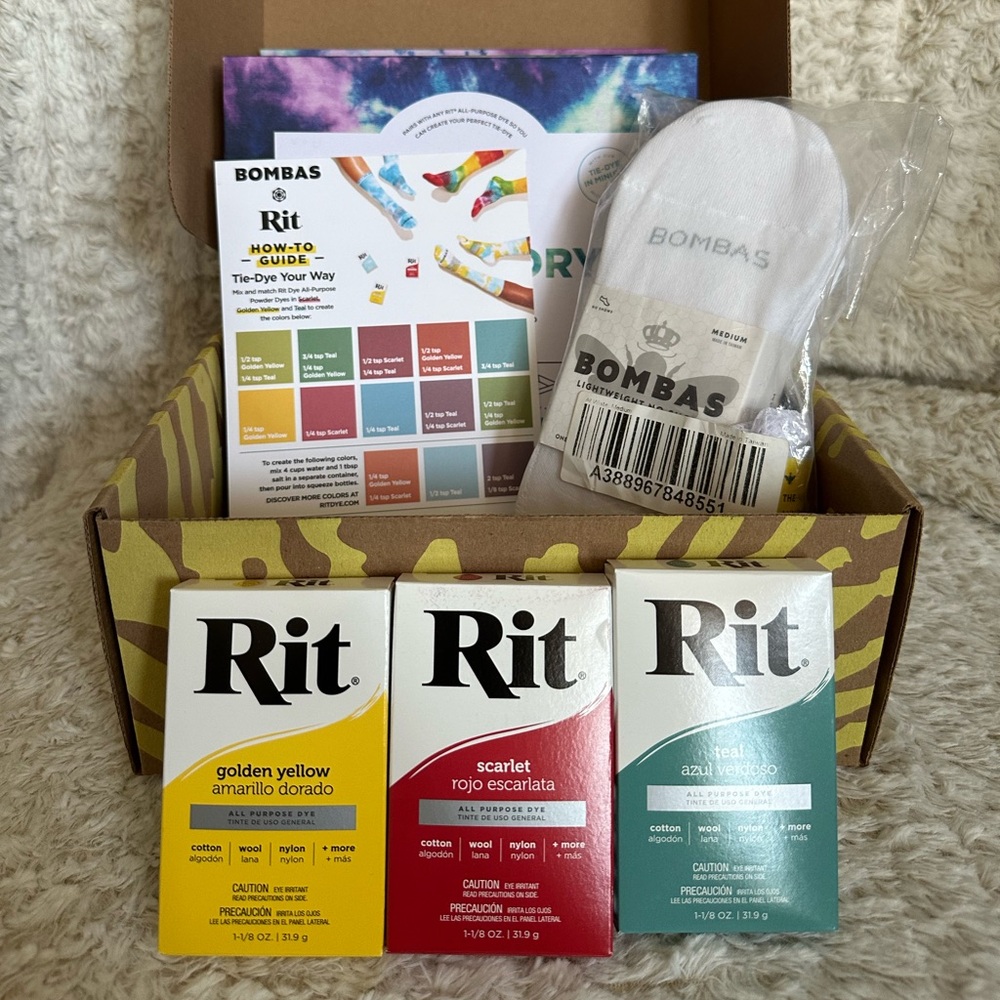 Bombas Tie Dye Kit w/6 pairs no show socks